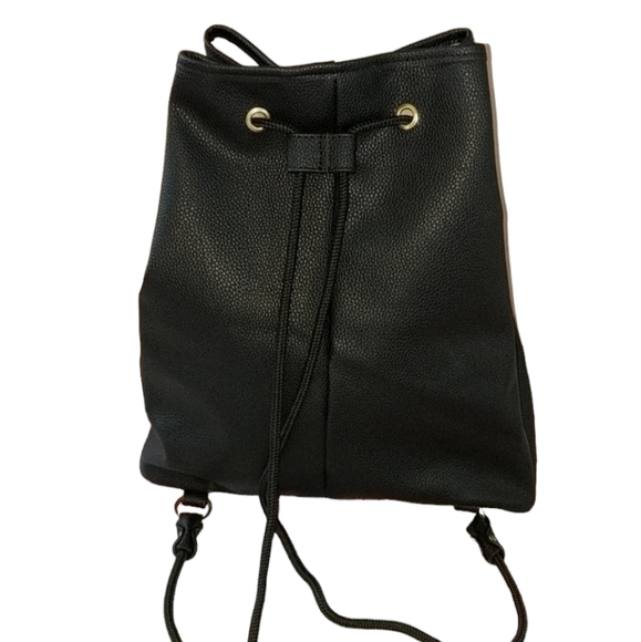 💕Intimissimi Faux Leather Backpack💕 - Picture 2 of 9